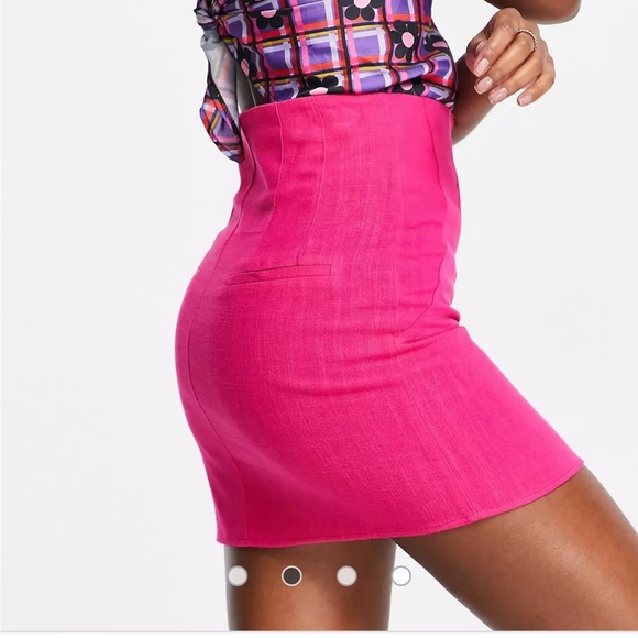 ASOS DESIGN structured linen mini skirt in hot pink - Picture 2 of 3
